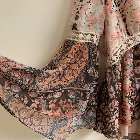 Vintage Y2K Bebe Boho Floral Shirt with Flared Bell Sleeves and lace pattern - Picture 5 of 5